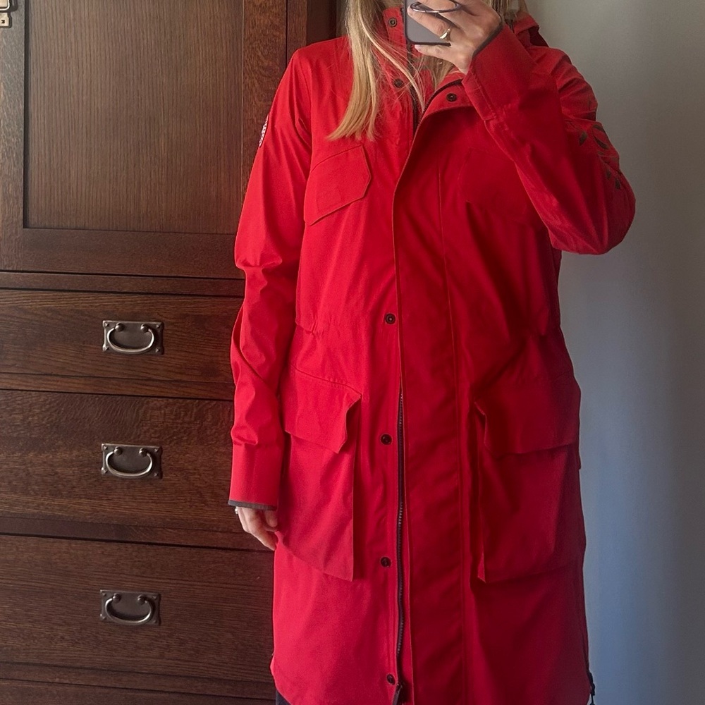 Canada Goose Rain jacket